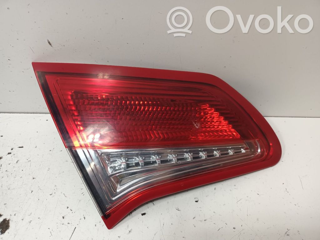 Citroen C4 II Luci posteriori del portellone del bagagliaio