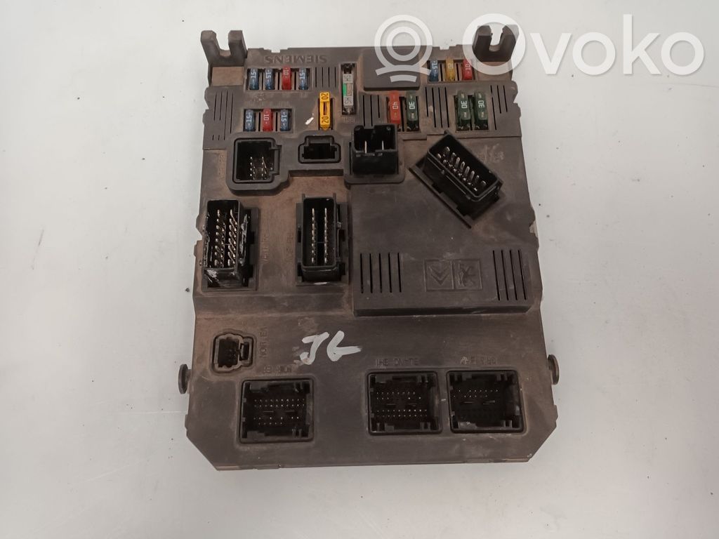 Citroen C3 Fuse module 