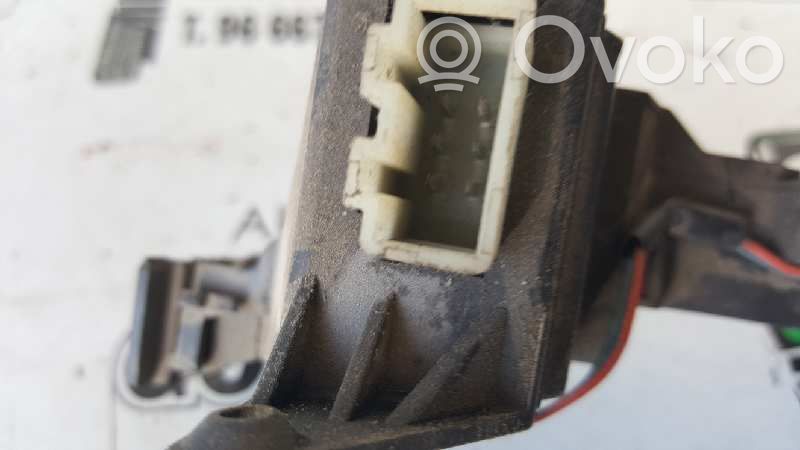 Interruptor de control multifunción   7M0953504A