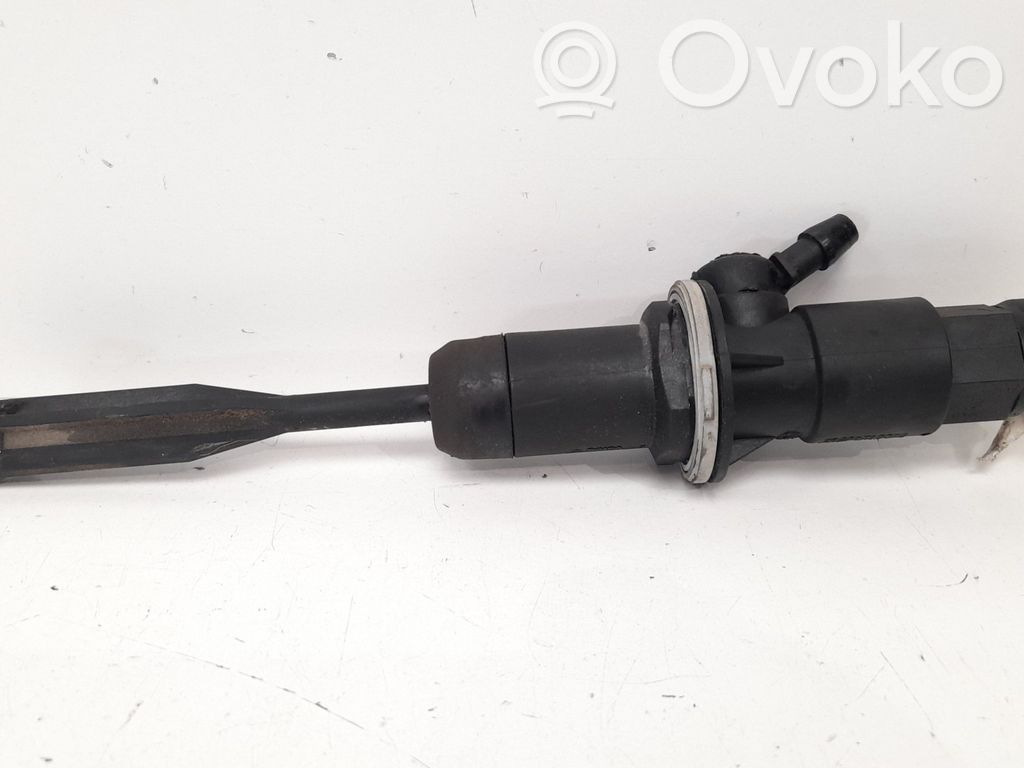 Dacia Logan I Główny cylinder sprzęgła 