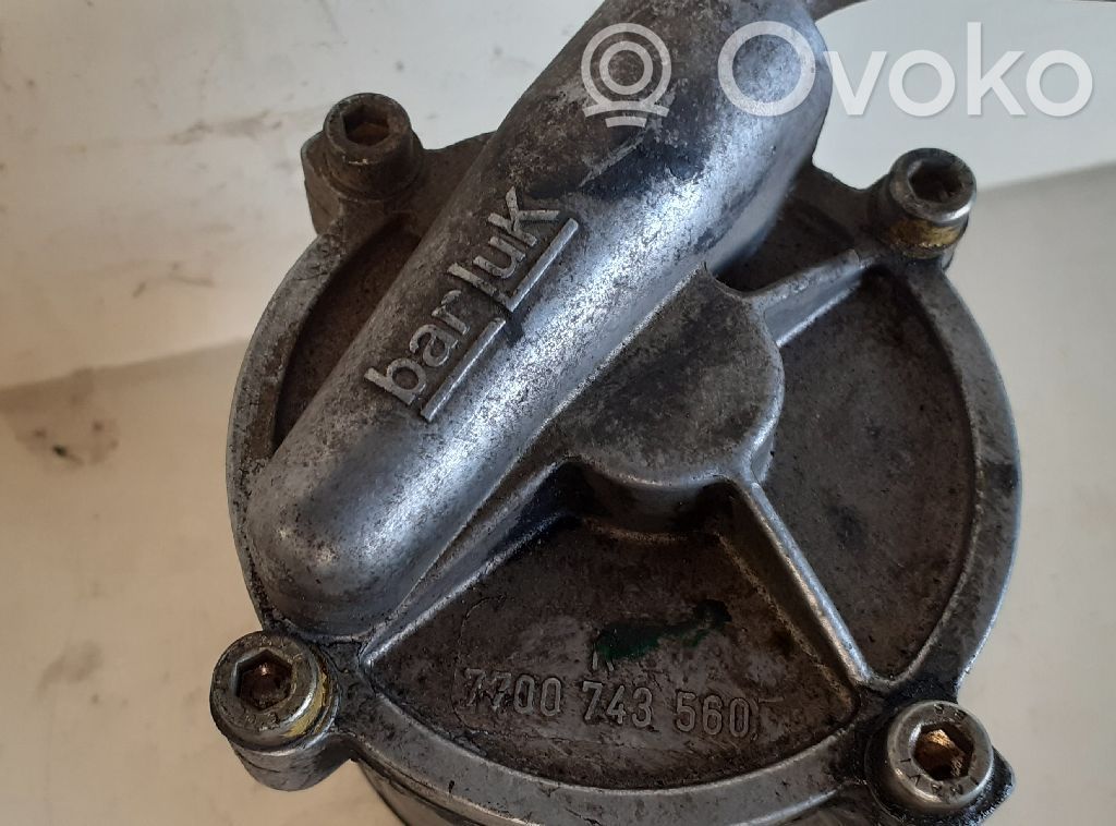 Renault 19 Vacuum pump 