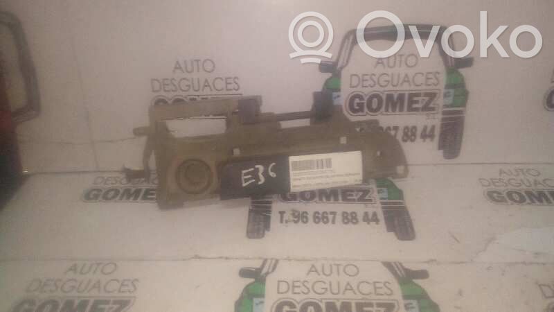 BMW 3 E36 Manecilla externa puerta delantera 