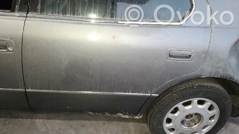 Lexus LS 400 Puerta trasera 