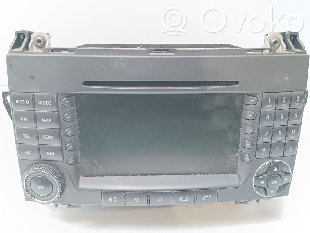 Mercedes-Benz Vito Viano W639 Panel / Radioodtwarzacz CD/DVD/GPS 