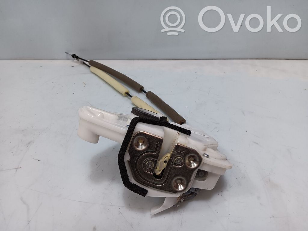 Serrure de porte avant   3K14D0374