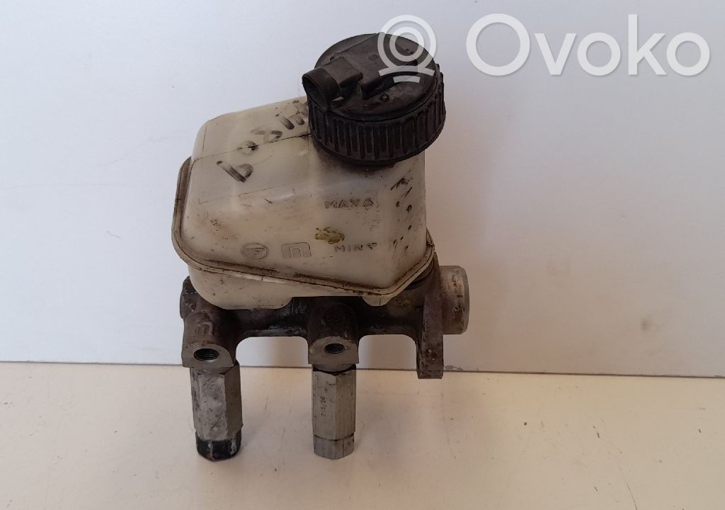 Opel Kadett E Maître-cylindre de frein 