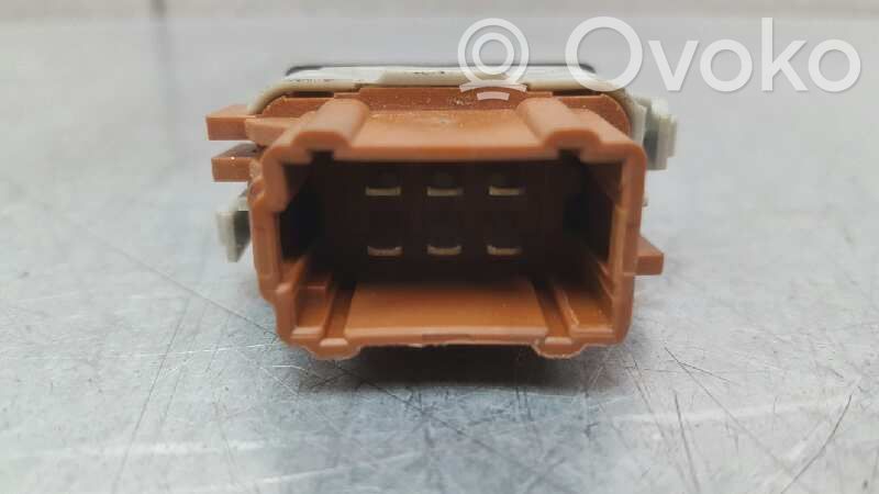 Interruptor del elevalunas eléctrico   8200220507