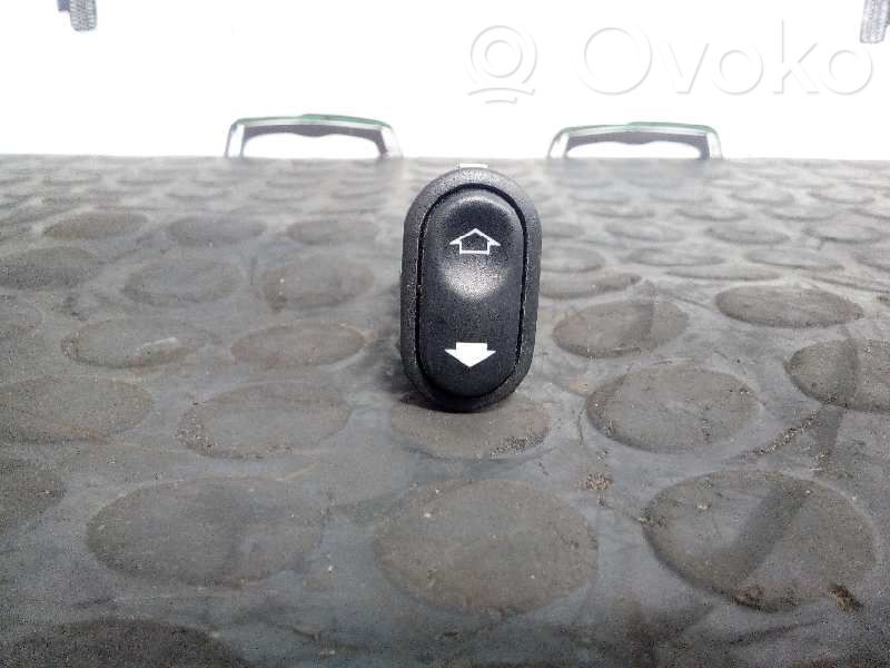 Ford Mondeo MK I Przyciski szyb 