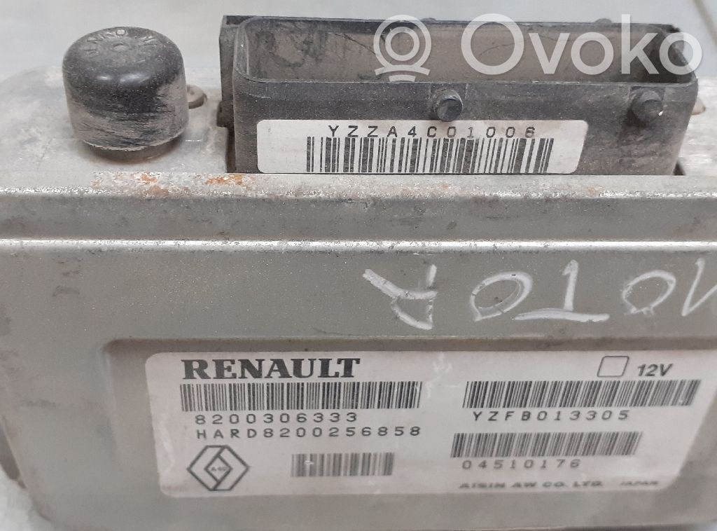 Unidad de control/módulo de la caja de cambios   8200306333