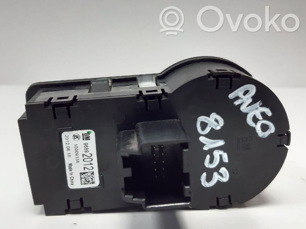 Light switch   96892012