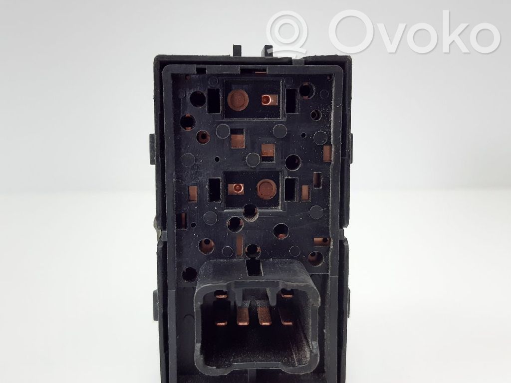 Chevrolet Aveo Electric window control switch 