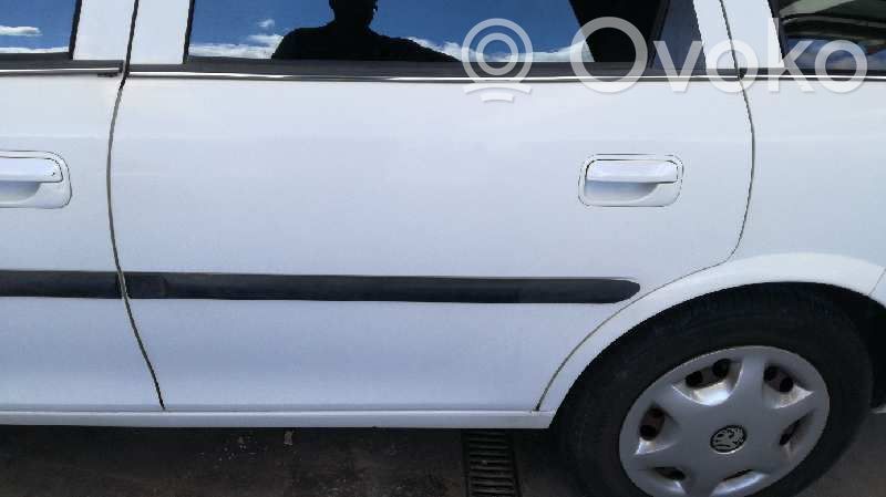 Puerta trasera   09153663