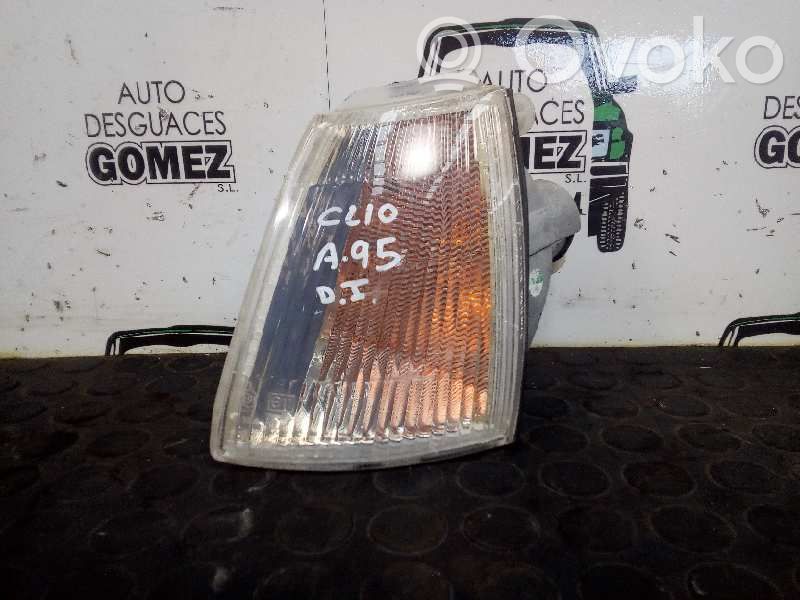 Renault Clio I Far