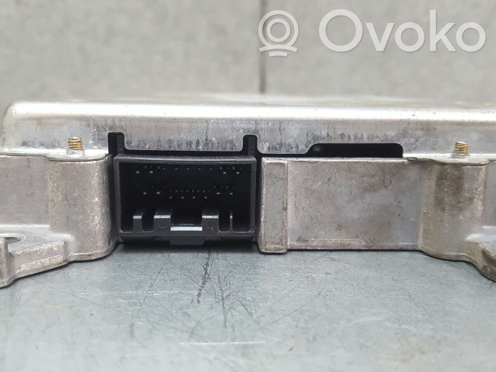 Muut ohjainlaitteet/moduulit   2W4F13B525BE