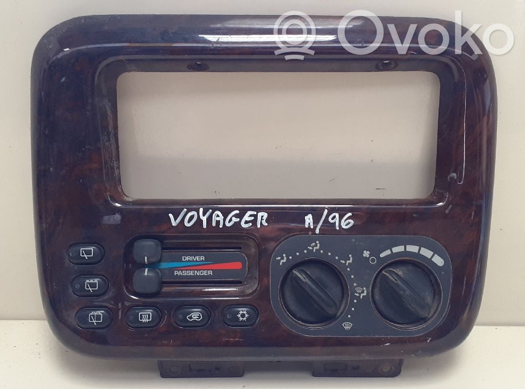 Chrysler Voyager Panel klimatyzacji 