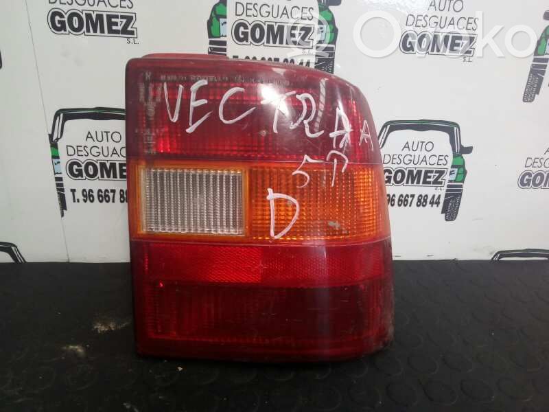 Opel Vectra A Feux arrière / postérieurs 