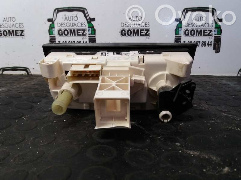 Opel Corsa C Climate control unit 
