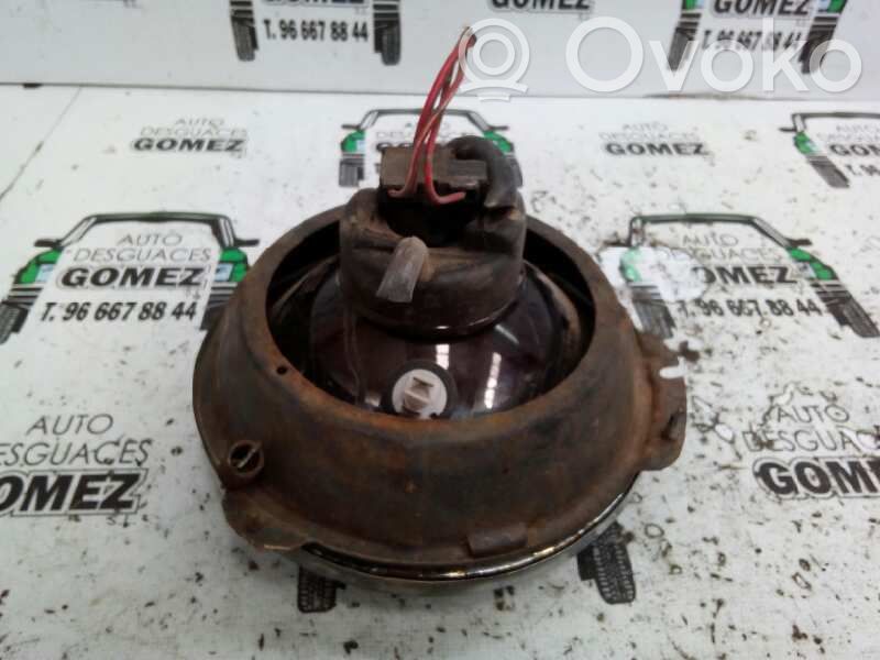 Scheinwerfer   MB683891