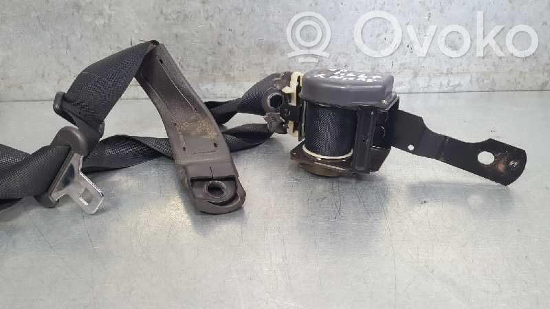 Nissan Sunny Cinturón delantero 