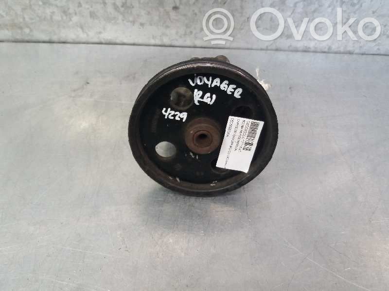 Chrysler Voyager Ohjaustehostimen pumppu 