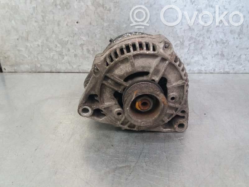 Opel Omega B1 Alternador 