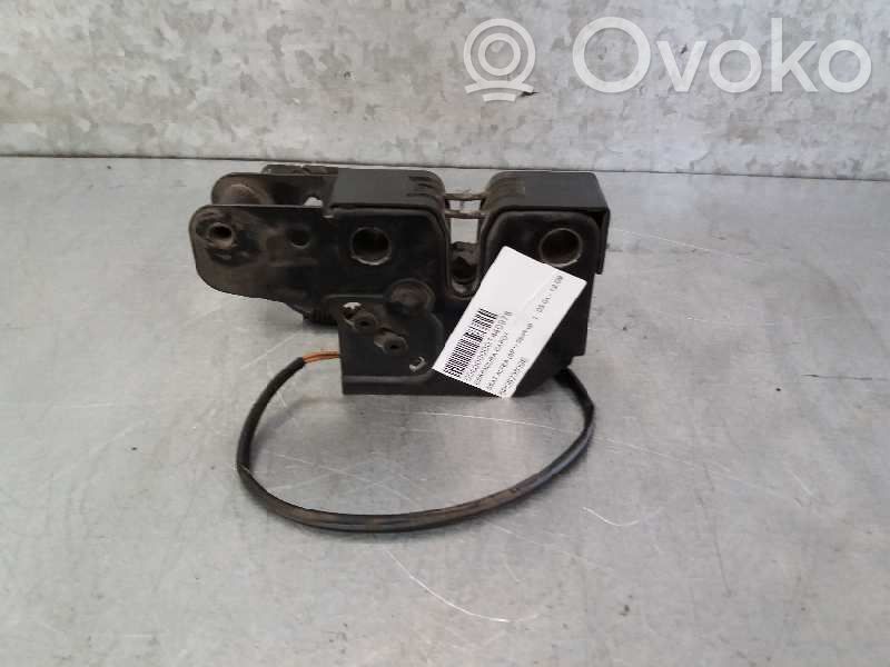 Seat Altea Tie down hook / loop 