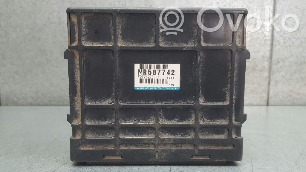 Calculateur moteur ECU   MR507742