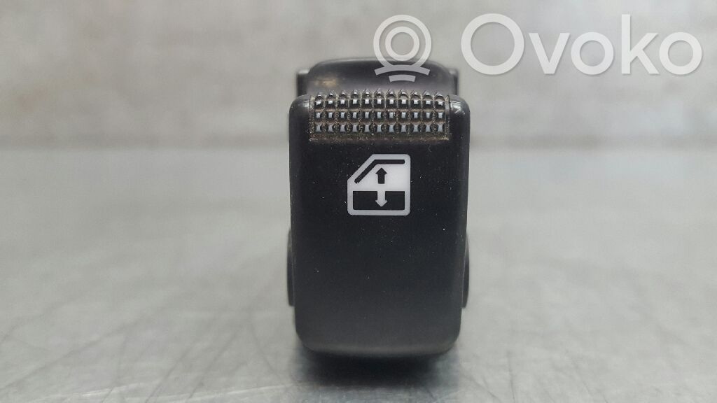 Hyundai Matrix Electric window control switch 