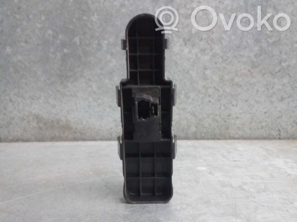 Comutator comandă geamuri electrice   96351625XT