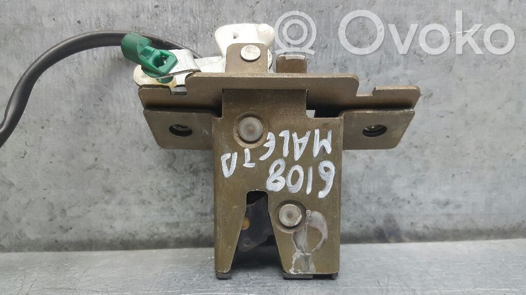 Nissan Primera Serrure de loquet coffre
