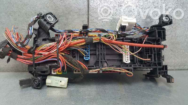 Mercedes-Benz A W176 Sulakemoduuli 