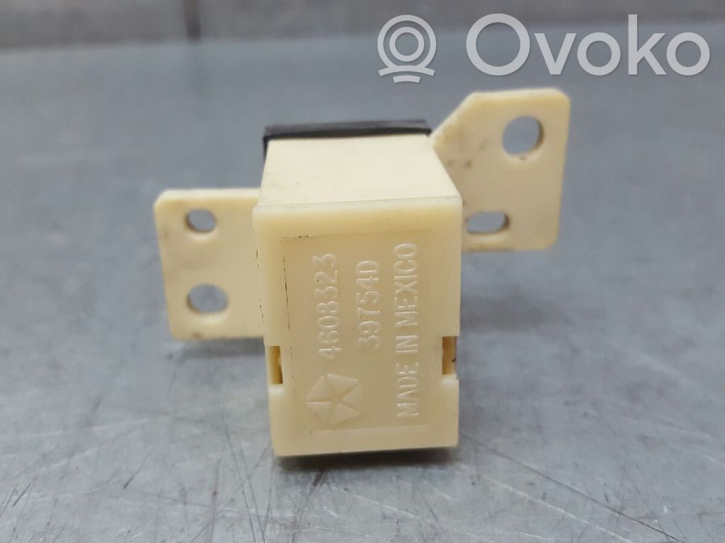 Chrysler Stratus Electric window control switch 
