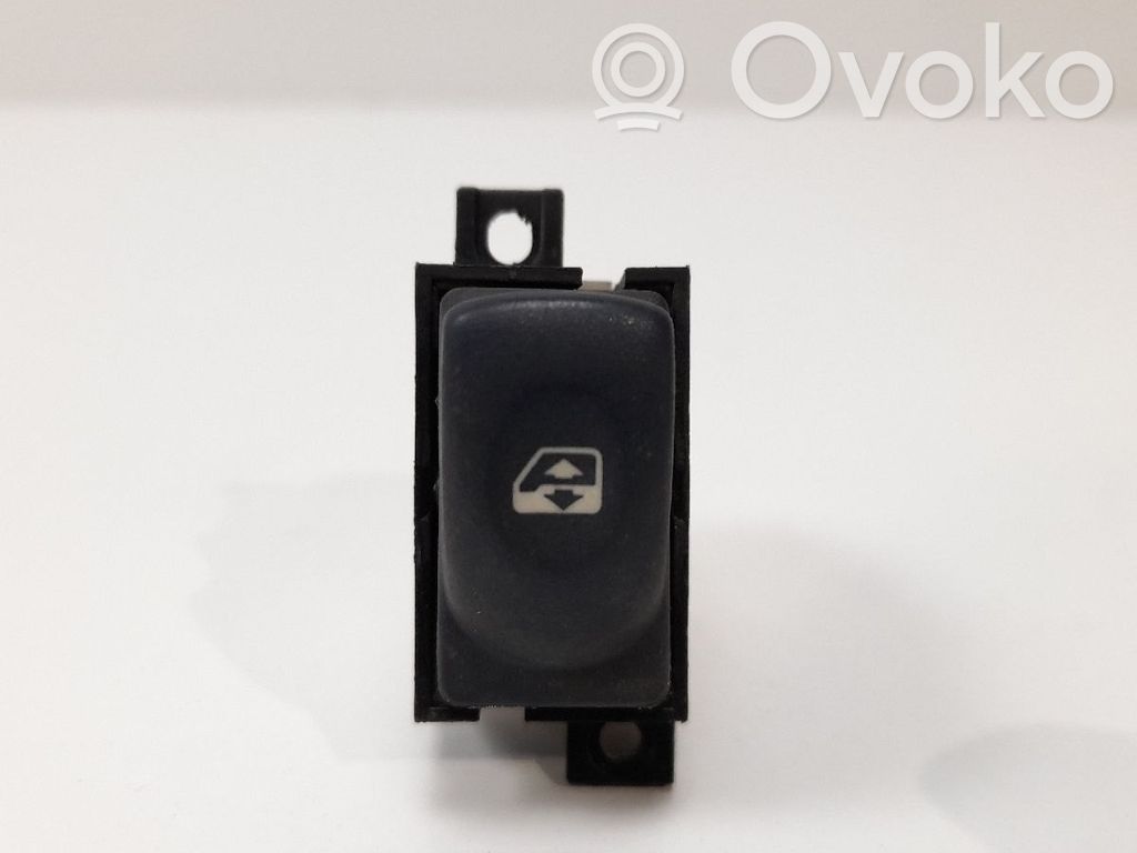 Electric window control switch   7700876400