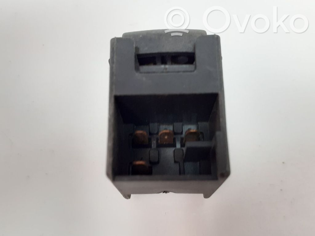 Skoda Octavia Mk1 (1U) Interruttore di controllo dell’alzacristalli elettrico