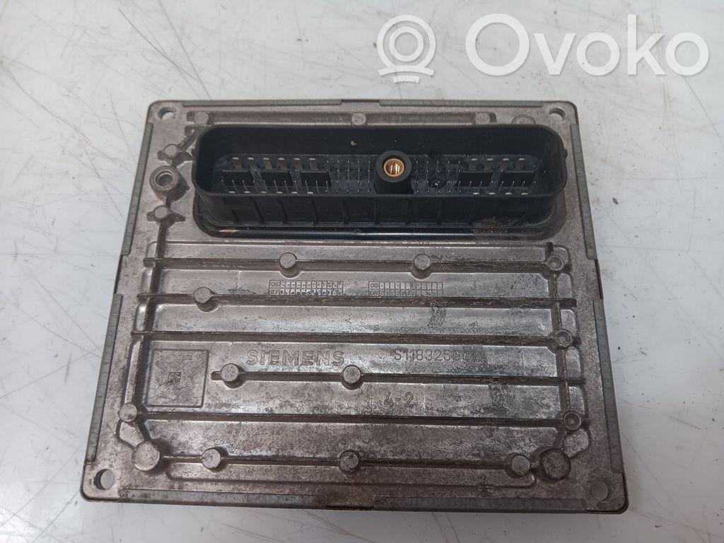 Ford Focus Engine control unit/module 