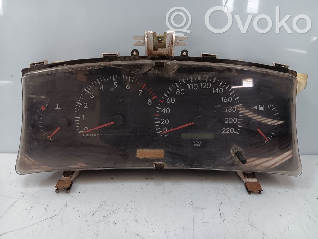 Toyota Corolla E120 E130 Vitezometru (grup de instrumente)