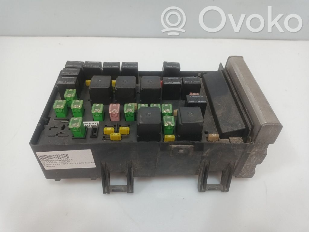 Módulo de fusible   05102969AC