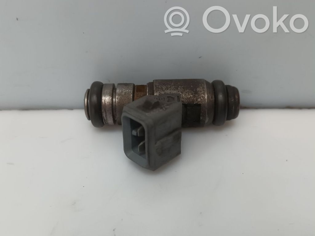 Renault Espace IV Inyector de combustible 