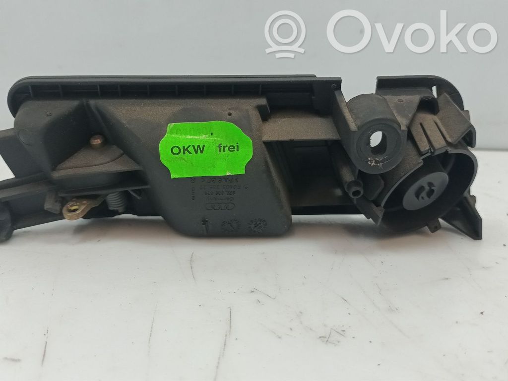 Takaoven sisäkahva   8Z0839020