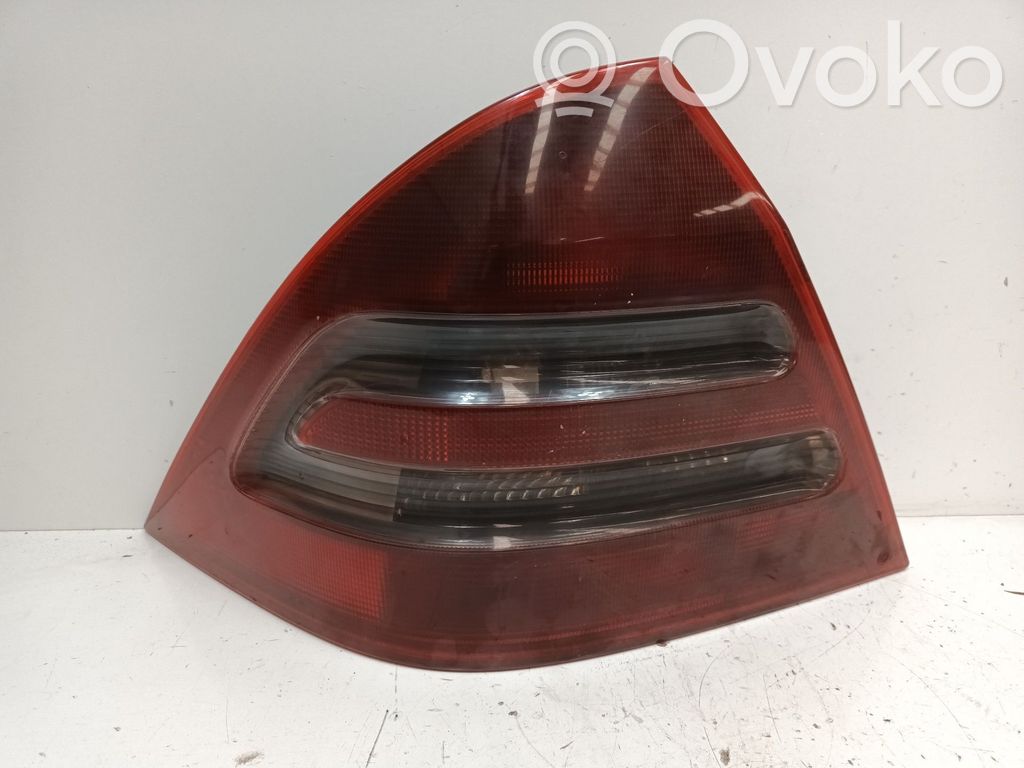 Lampa tylna