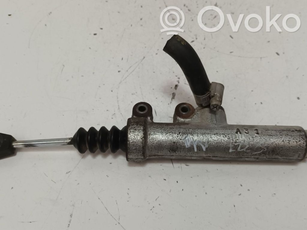 Mercedes-Benz 100 W631 Cilindro maestro de embrague