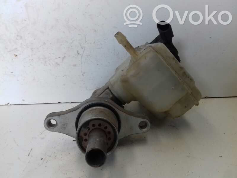 Volkswagen Golf V Cilindro del sistema frenante