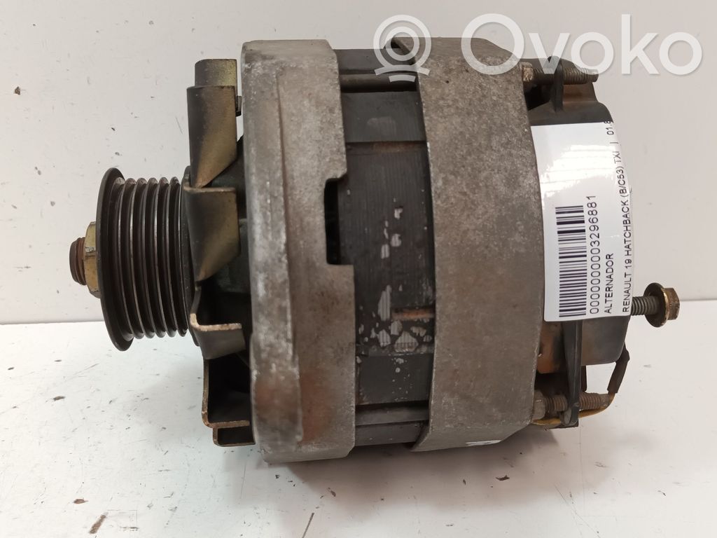 Alternator   934861