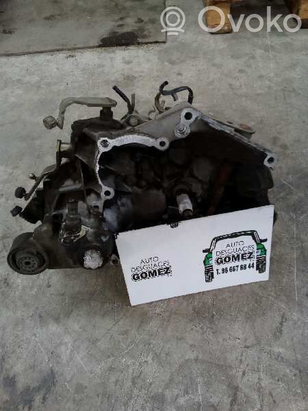 Peugeot 106 Caja de cambios manual de 5 velocidades