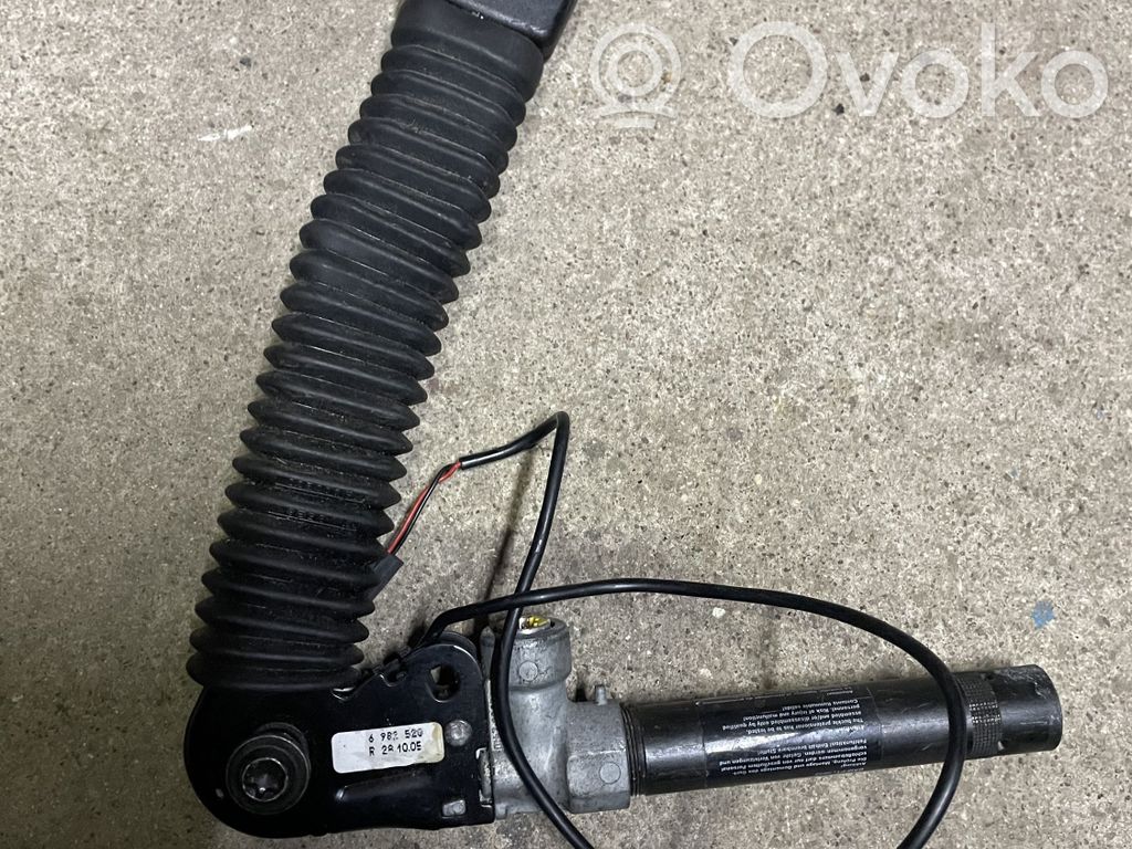 BMW 5 E60 E61 Front seatbelt buckle 