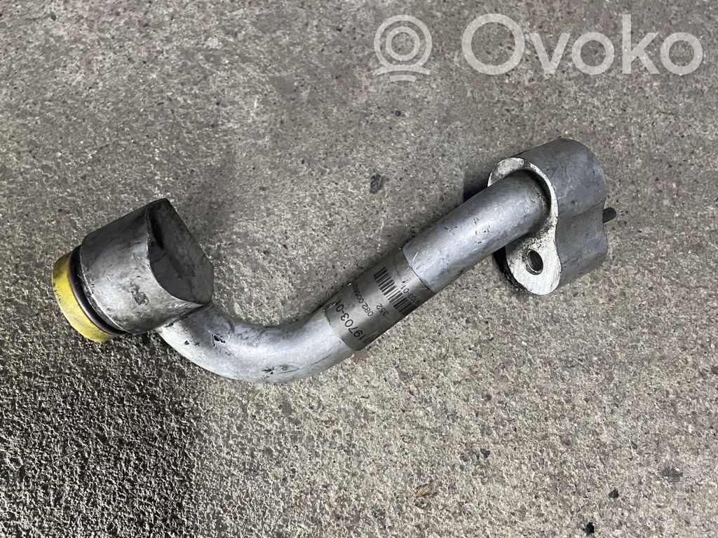 BMW 5 E60 E61 Ilmastointilaitteen putki (A/C) 