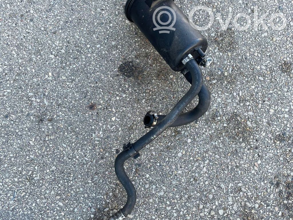 BMW 5 E60 E61 Ohjaustehostimen nestesäiliö 