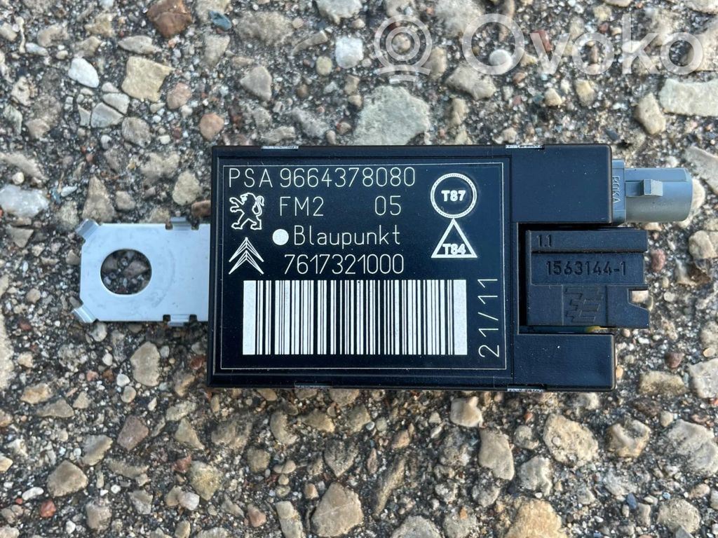 Peugeot 5008 Aerial antenna amplifier 