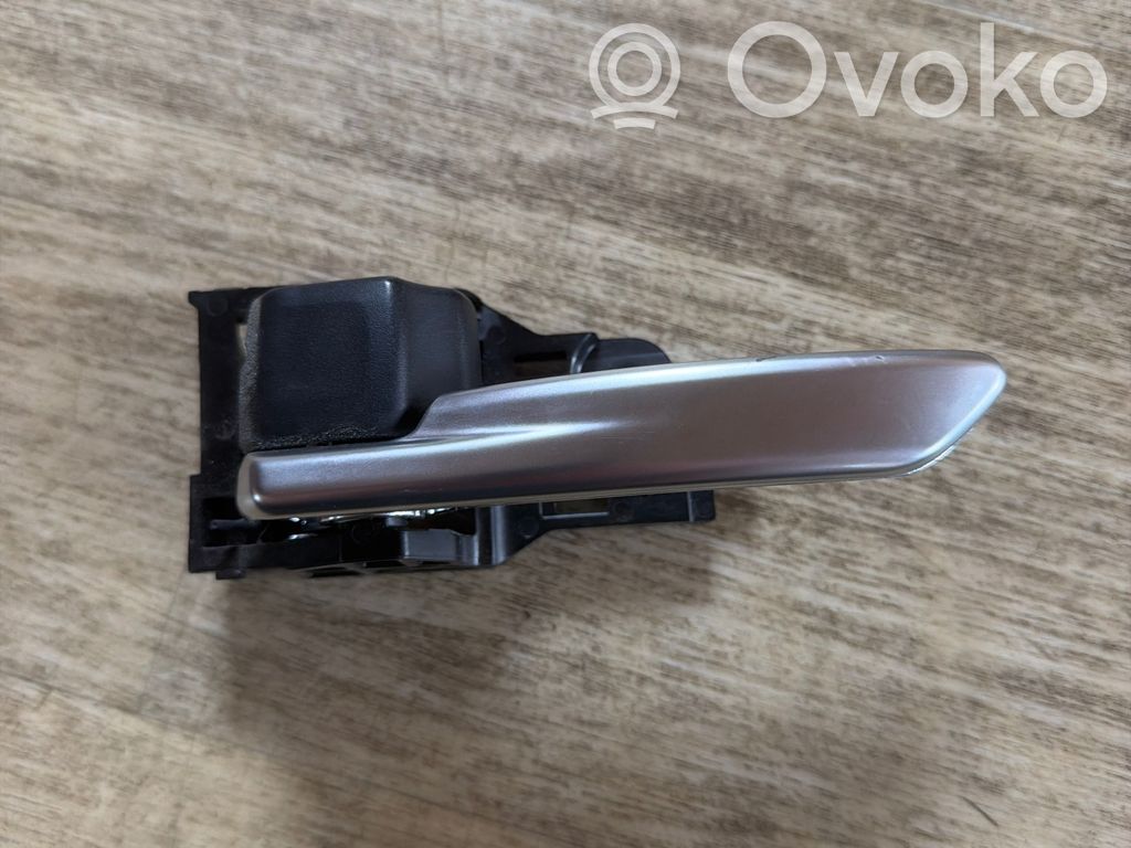 Toyota Corolla E210 E21 Manecilla interna puerta delantera 