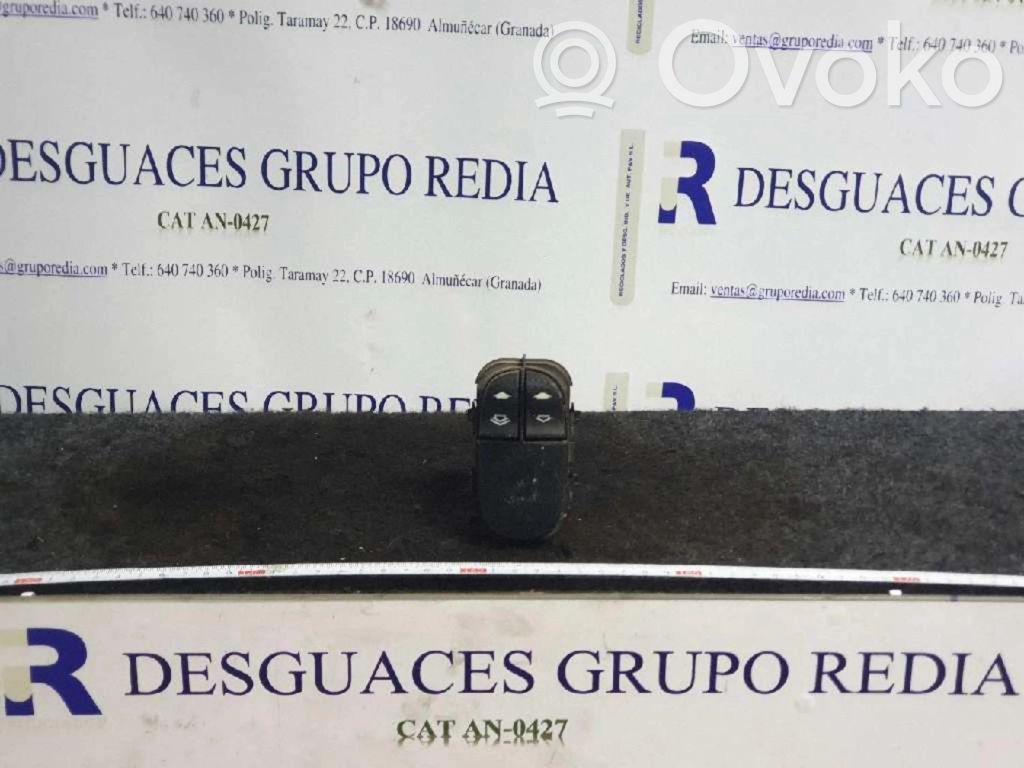 Ford Focus Electric window control switch 